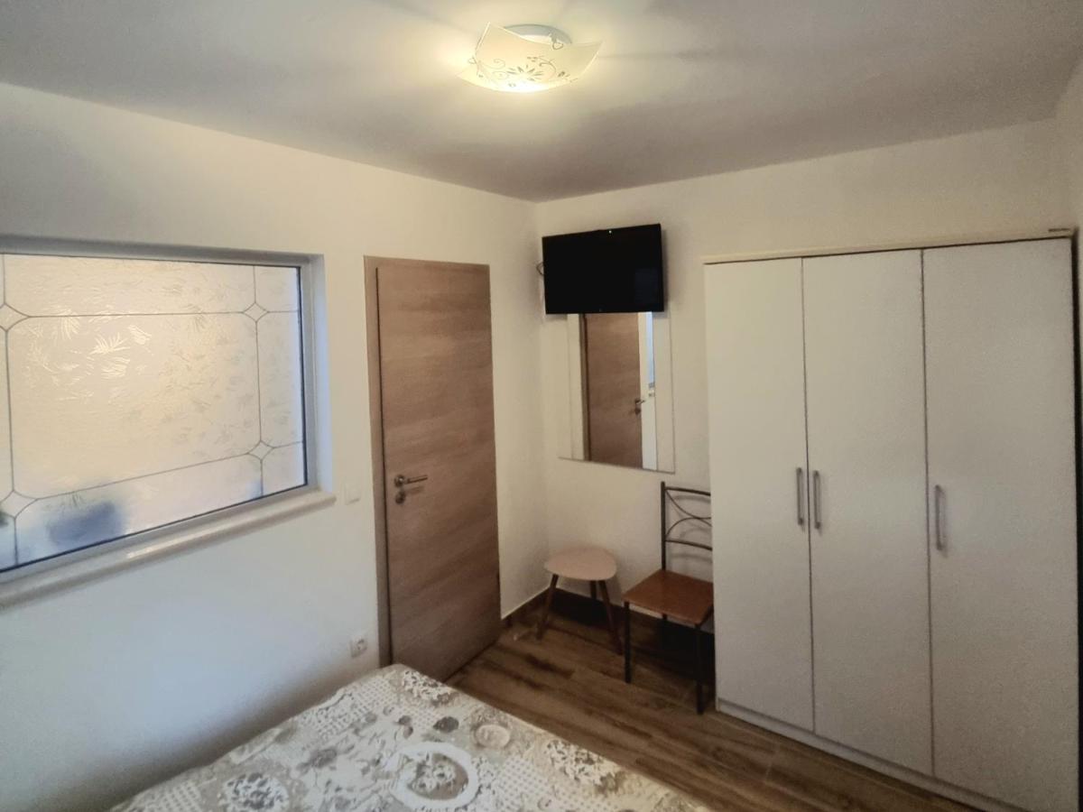 Apartments Luxury Oasis Makarska Exterior photo